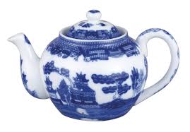 Blue Willow Teapot With Infuser